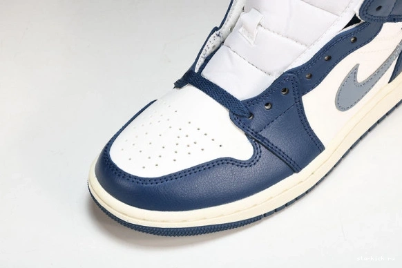 BQ6472-414 BQ6472-414 Blue Jordan  Mid Air  1 French 0104